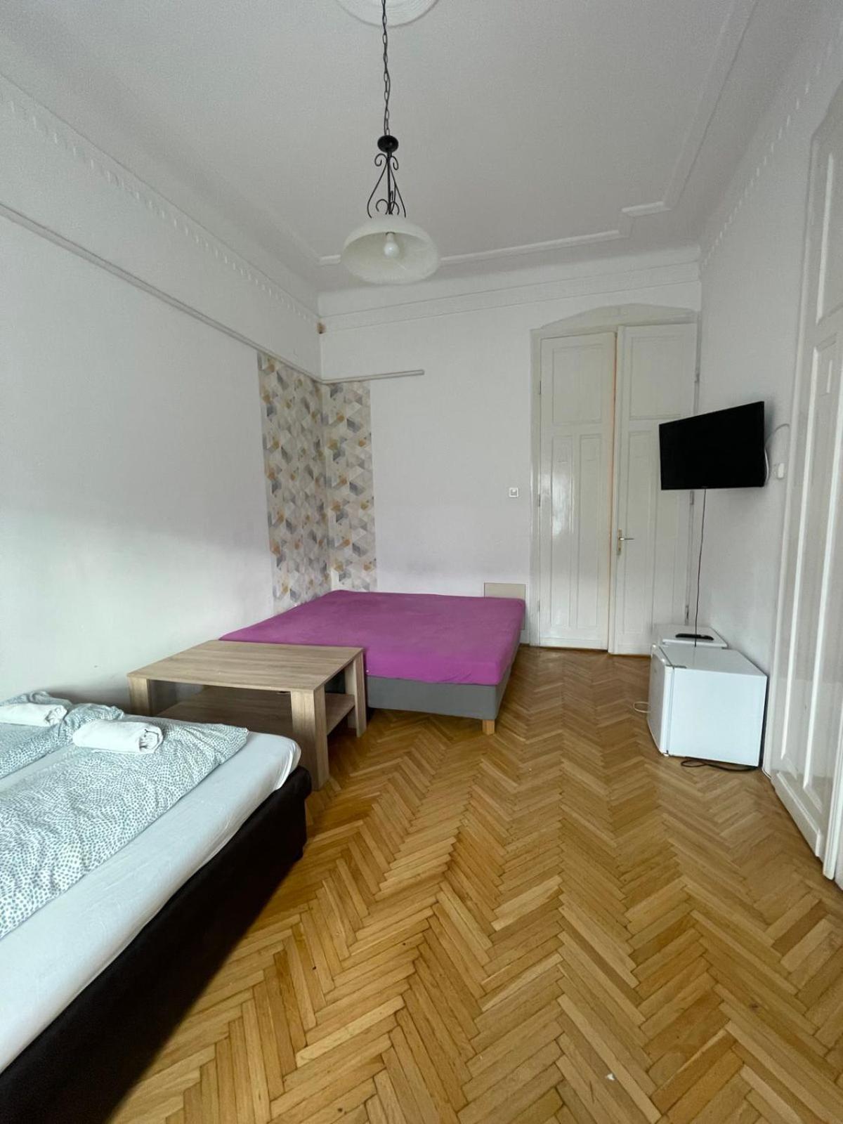 White Pearl Rooms Near Gozsdu Βουδαπέστη Εξωτερικό φωτογραφία